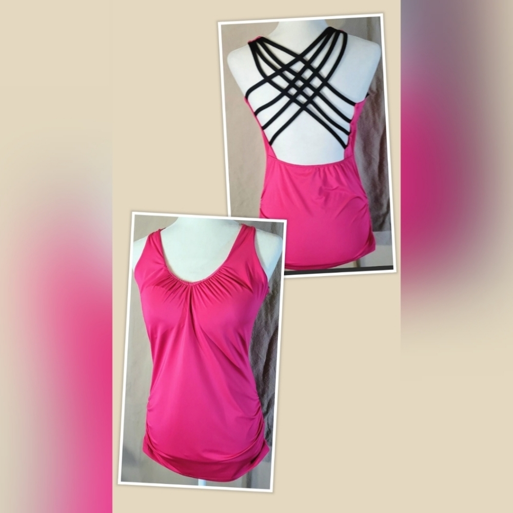 Le Ceilo strappy backless padded tank top yoga